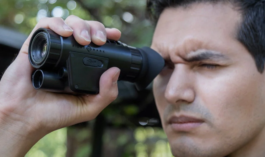 How Does Night Vision Work? The Evolution from the Vampir to Digital NVDs