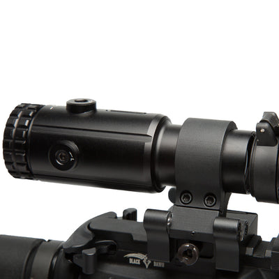 T-5 magnifier flip mount with included adjustment tools for windage and elevation tuning

